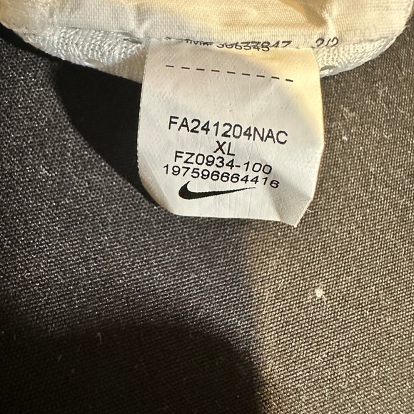 Nike Kobe Jersey Mens XL White Reversible NBA Basketball Mamba Forever FZ0934 - Picture 15 of 15